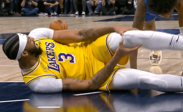 浓眉哥赛事规则更新冲上热搜(霍华德不打nba也不向浓眉道歉)|